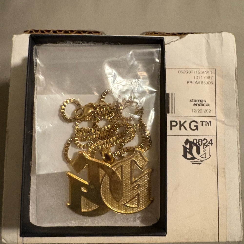 GREYGXDS Chain
